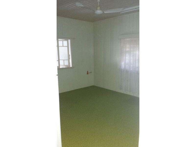 32 MARY Street, Ayr QLD 4807