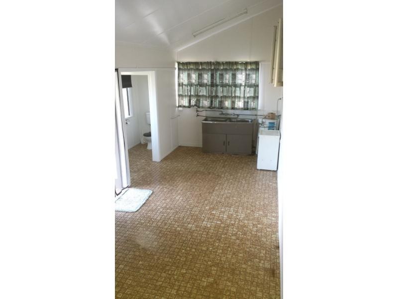 32 MARY Street, Ayr QLD 4807