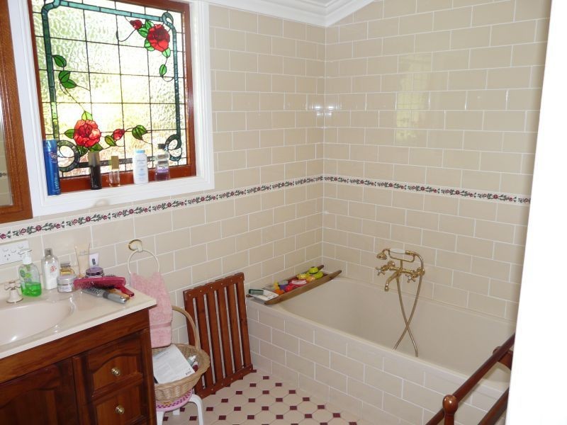 21 ALBERT Street, Ayr QLD 4807
