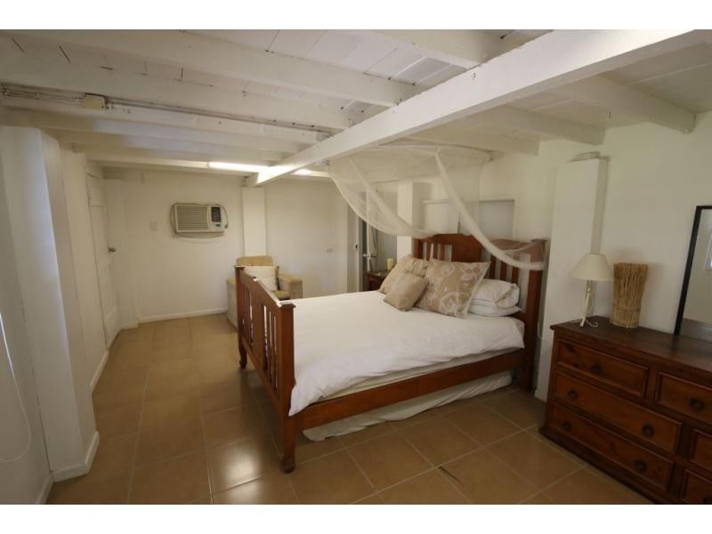 6 TOPTON Street, Alva QLD 4807