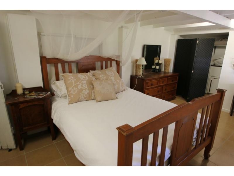 6 TOPTON Street, Alva QLD 4807