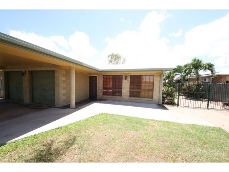 6 MANNINGTON Place, Ayr QLD 4807