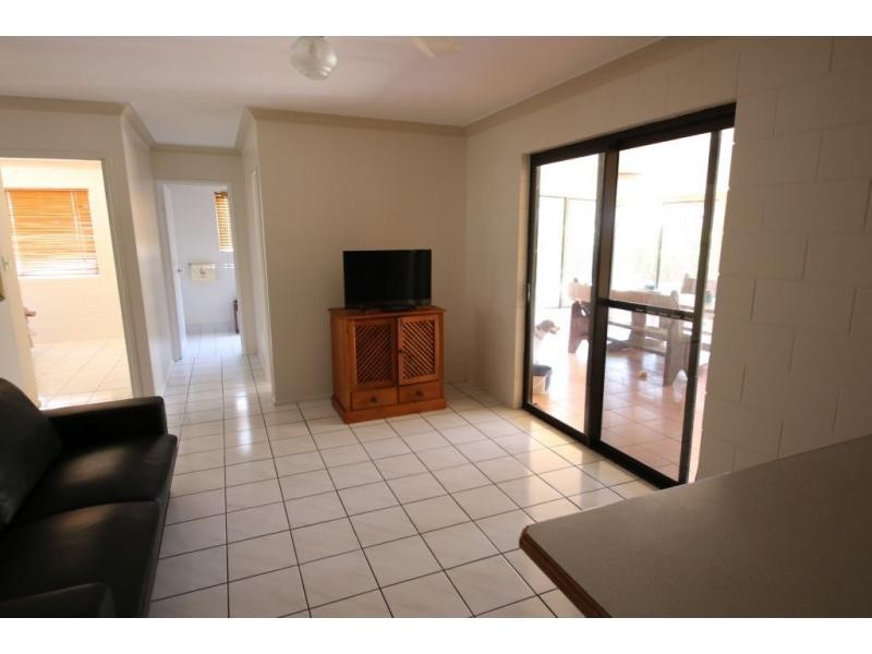 6 MANNINGTON Place, Ayr QLD 4807