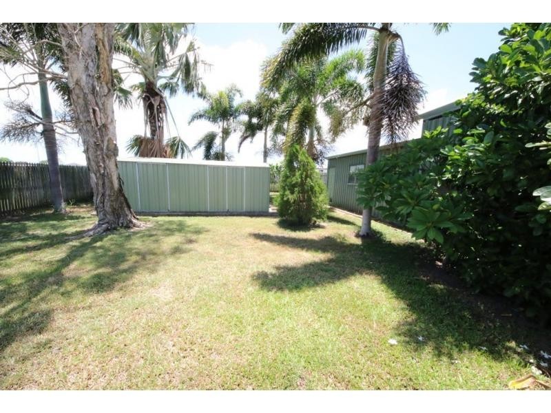 6 MANNINGTON Place, Ayr QLD 4807