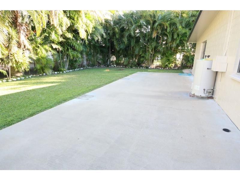 7 EIGHTEENTH Street, Home Hill QLD 4806