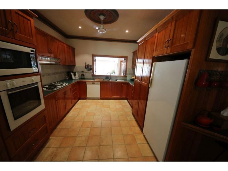 12 HILLCREST Place, Ayr QLD 4807