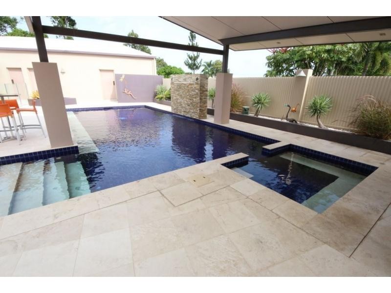 12 HILLCREST Place, Ayr QLD 4807