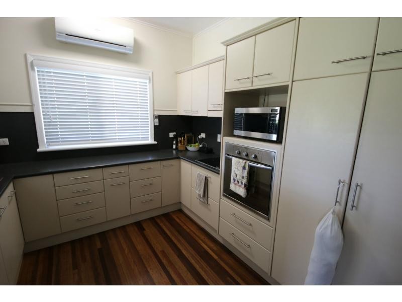 61 FOURTEENTH Avenue, Home Hill QLD 4806