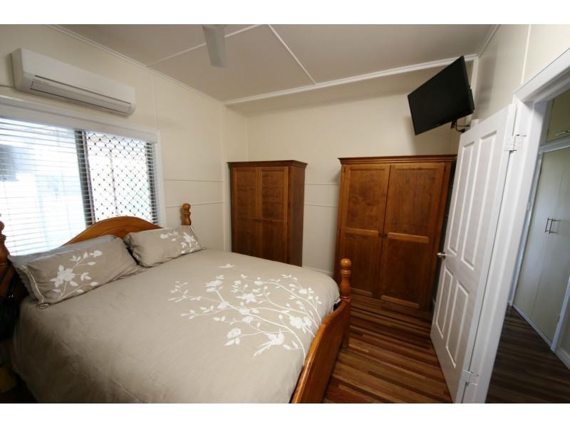 61 FOURTEENTH Avenue, Home Hill QLD 4806