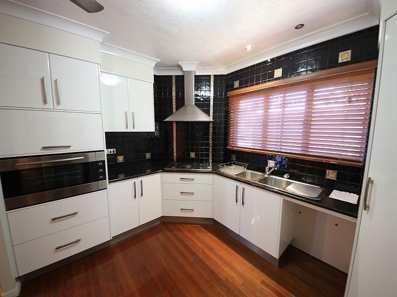 20 TENTH Street, Home Hill QLD 4806