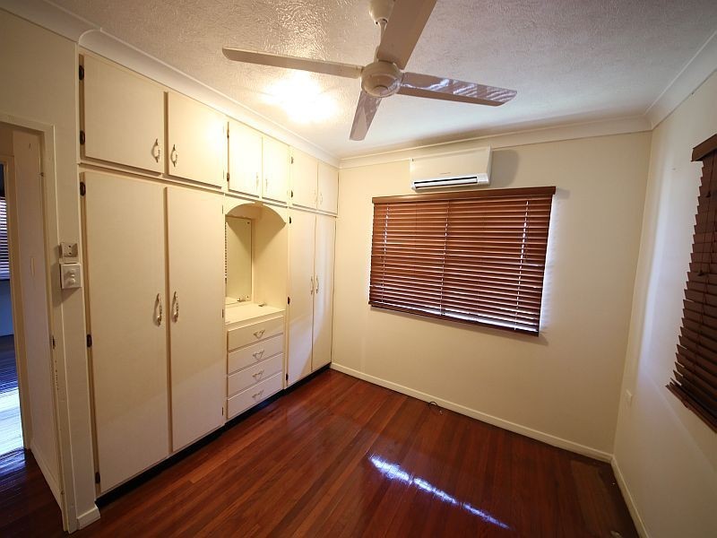 20 TENTH Street, Home Hill QLD 4806