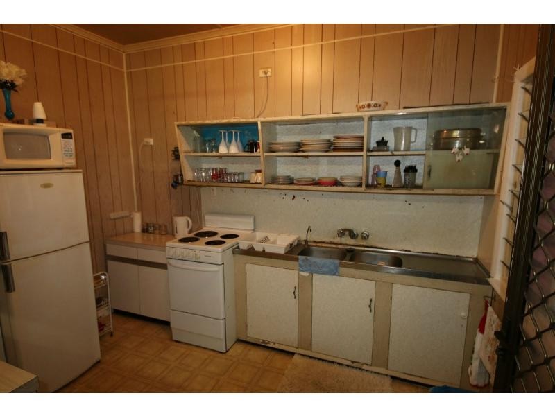 2 TO 4 GREEN Street, Brandon QLD 4808