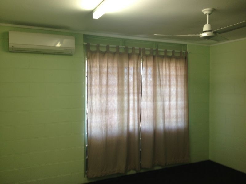 Unit 2/305 STUART Drive, Wulguru QLD 4811