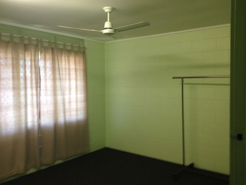 Unit 2/305 STUART Drive, Wulguru QLD 4811