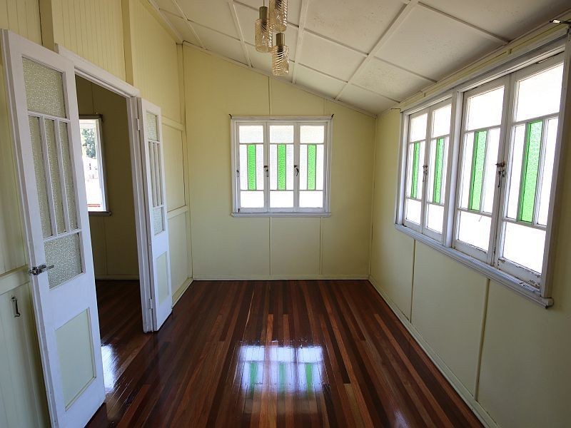 32 TENTH Street, Home Hill QLD 4806