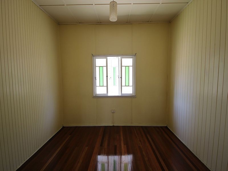 32 TENTH Street, Home Hill QLD 4806