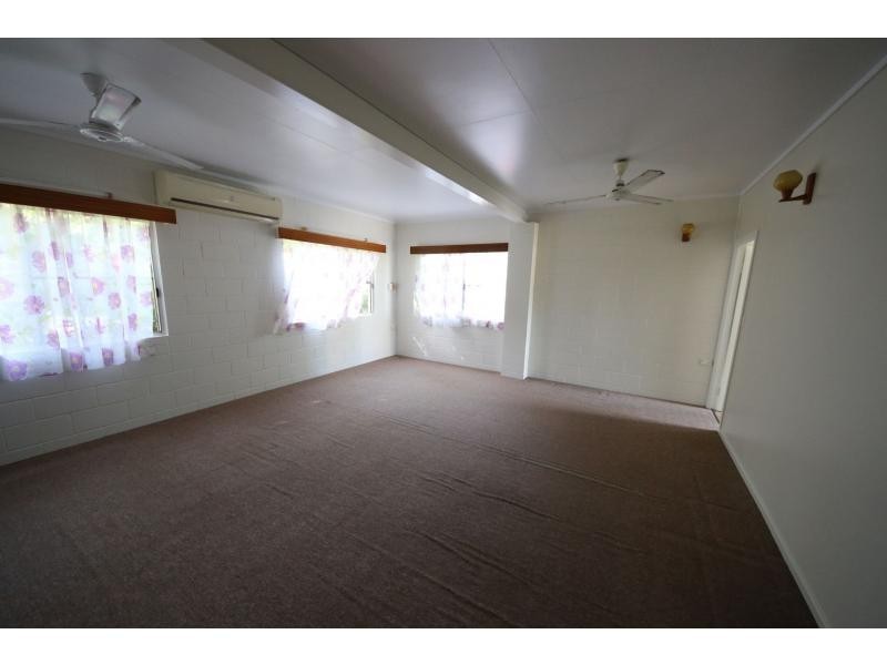 2 PHILLIPS Street, Ayr QLD 4807