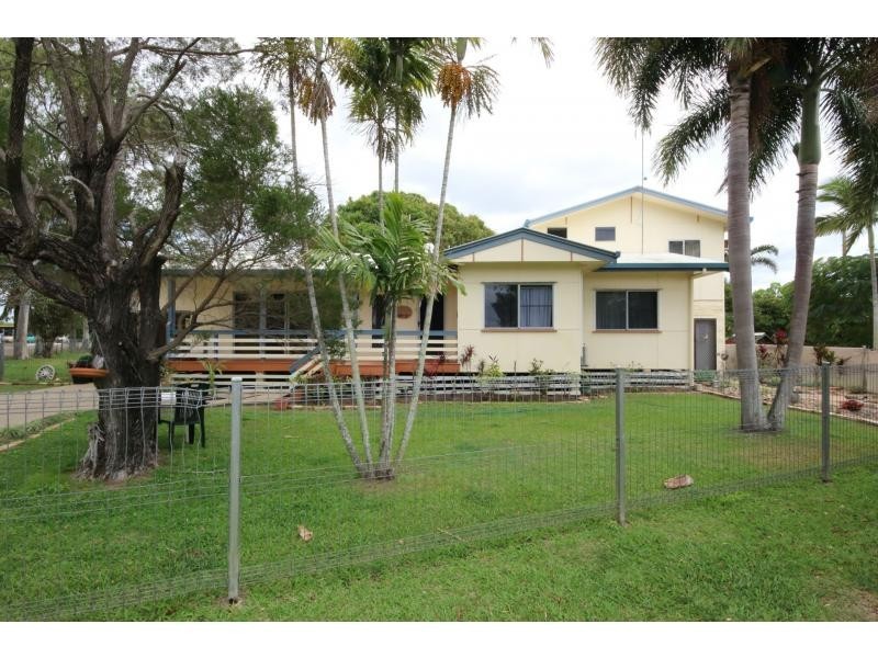 2 PHILLIPS Street, Ayr QLD 4807