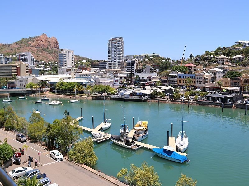 124/9 ANTHONY Street, South Townsville QLD 4810