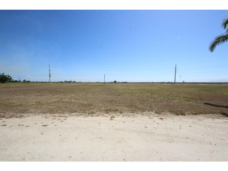 20 to 24 ROBERT Street, Ayr QLD 4807