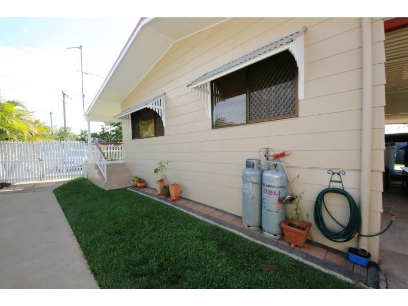 16 MOSS Street, Ayr QLD 4807