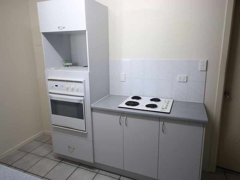 11 GAINSBOROUGH Drive, Ayr QLD 4807