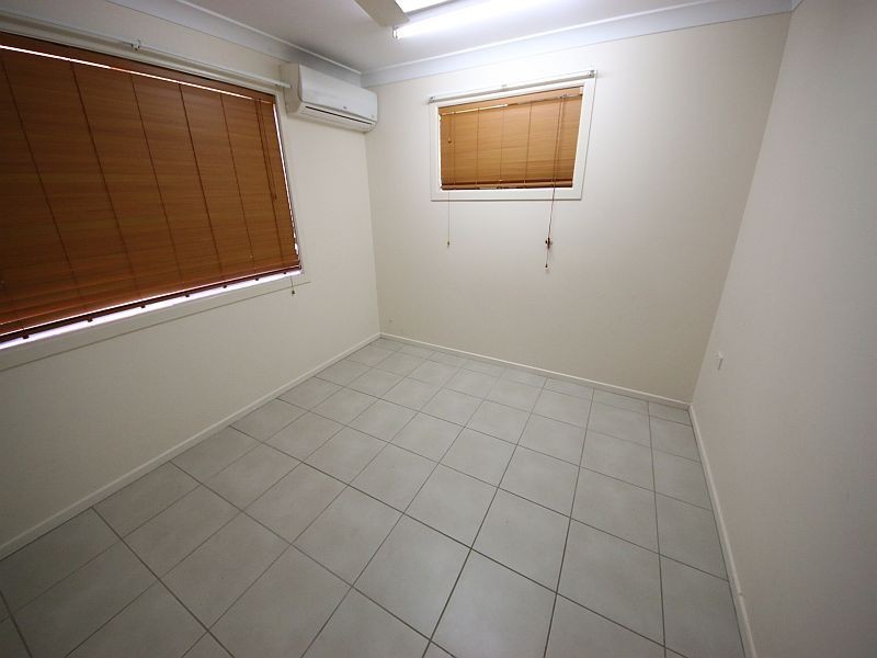 11 GAINSBOROUGH Drive, Ayr QLD 4807