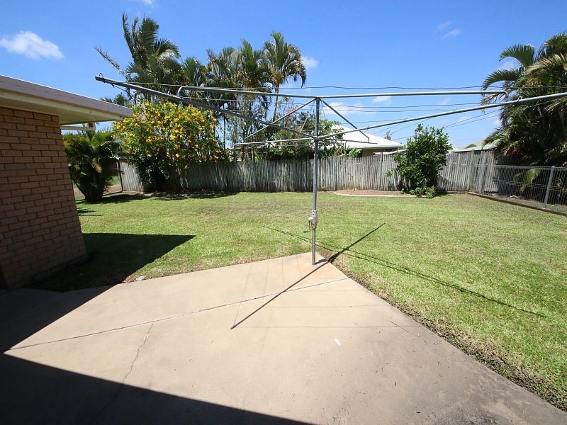 11 GAINSBOROUGH Drive, Ayr QLD 4807