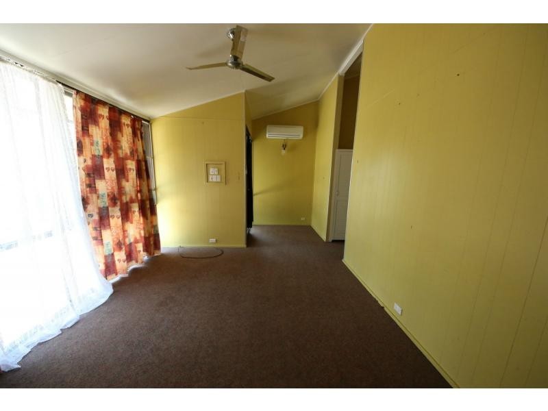 34 BANISTER Street, Brandon QLD 4808