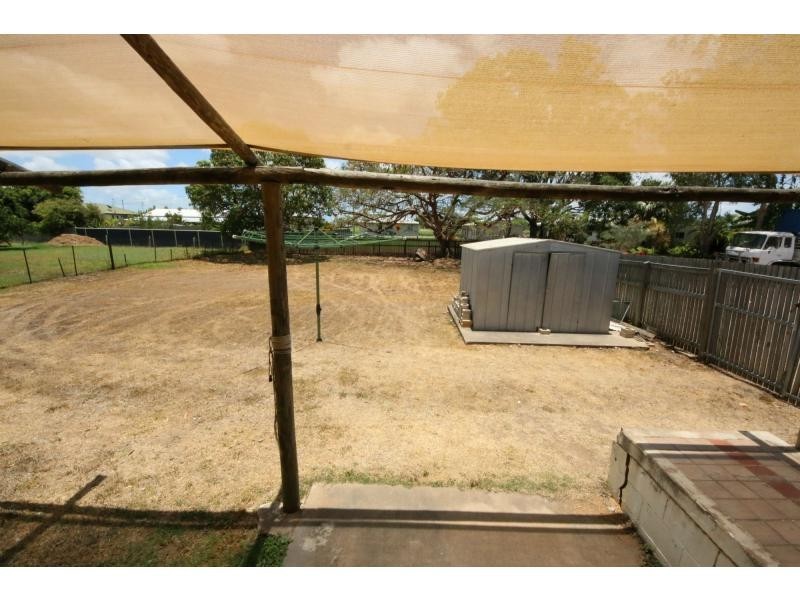 34 BANISTER Street, Brandon QLD 4808