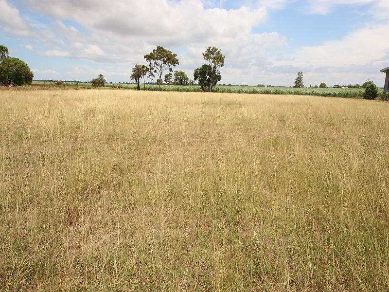 128 NUTTALL Road, Jarvisfield QLD 4807