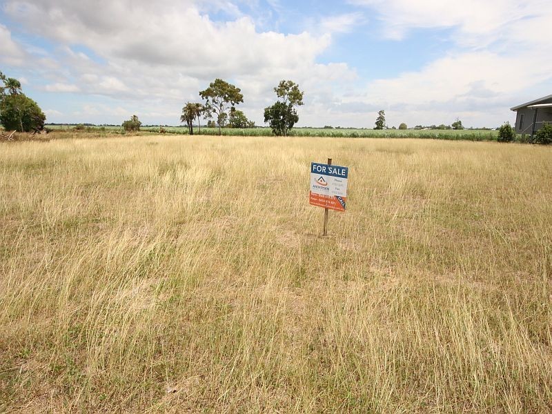 128 NUTTALL Road, Jarvisfield QLD 4807