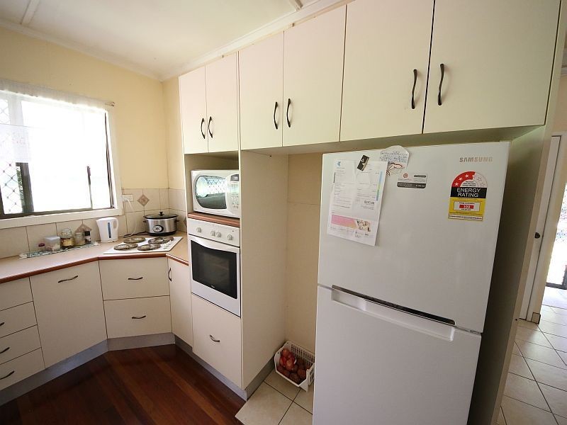 6 LYONS Street, Giru QLD 4809