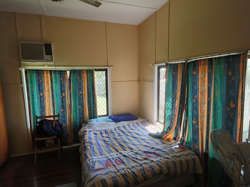 6 LYONS Street, Giru QLD 4809