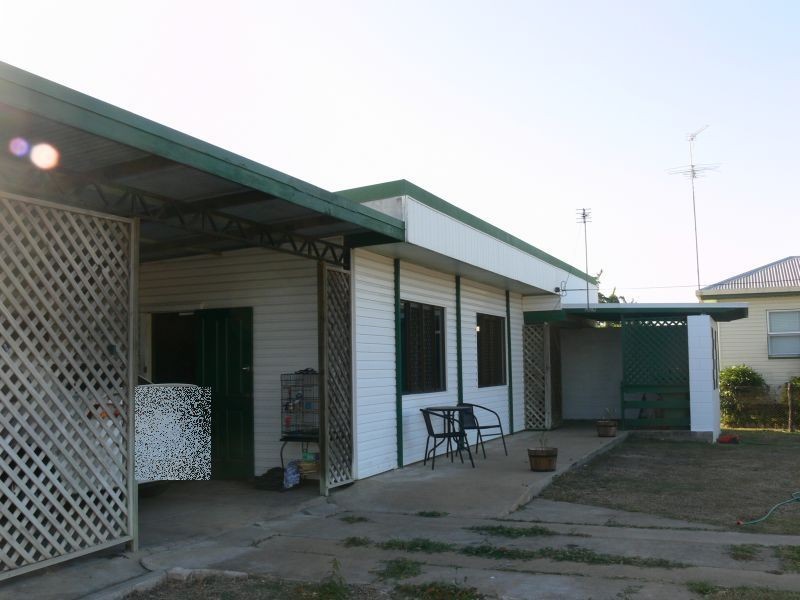 20 ELEVENTH Avenue, Home Hill QLD 4806