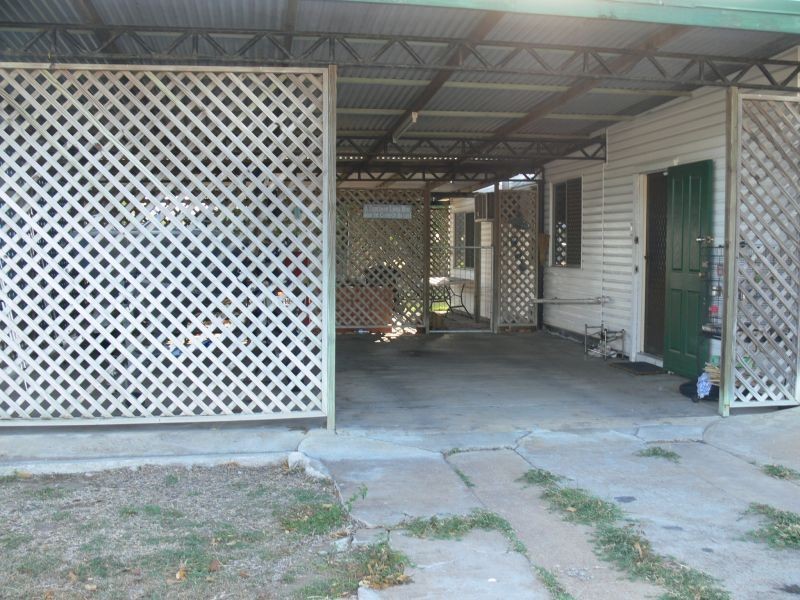 20 ELEVENTH Avenue, Home Hill QLD 4806