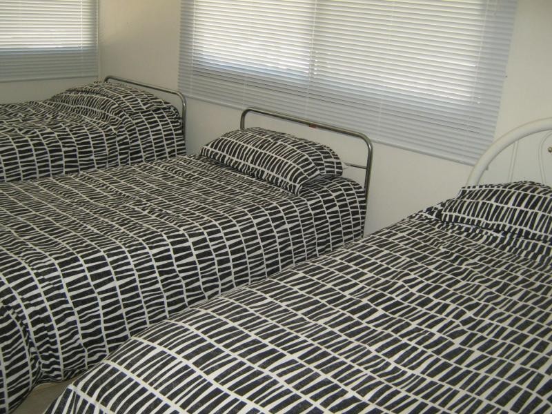 L211 SHARK BAY Esplanade, Guthalungra QLD 4805