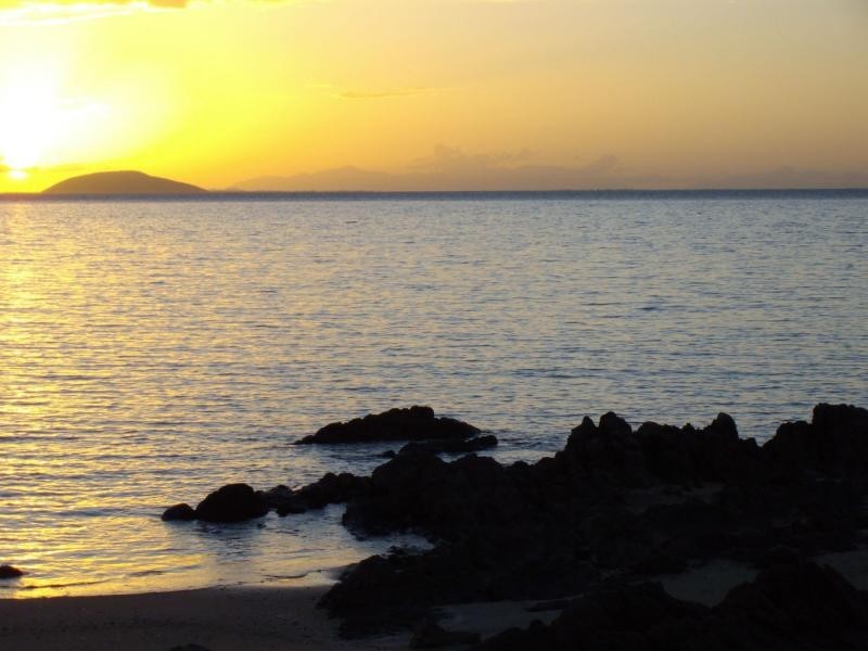 L211 SHARK BAY Esplanade, Guthalungra QLD 4805