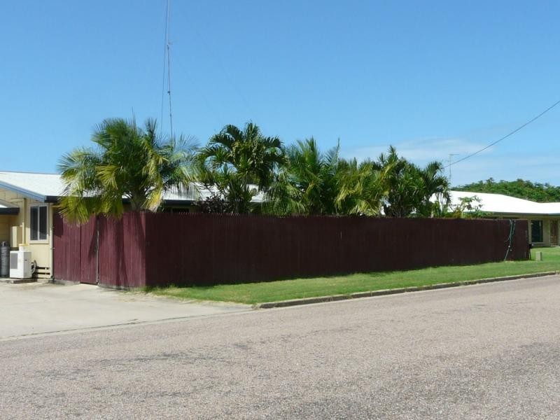 37-39 ALBERT Crescent, Ayr QLD 4807