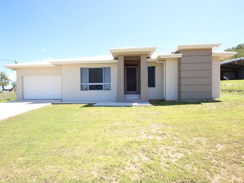 39 CASTORINA Drive, Mount Kelly QLD 4807