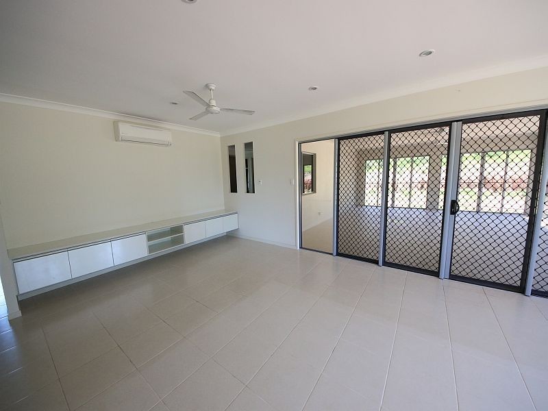 39 CASTORINA Drive, Mount Kelly QLD 4807