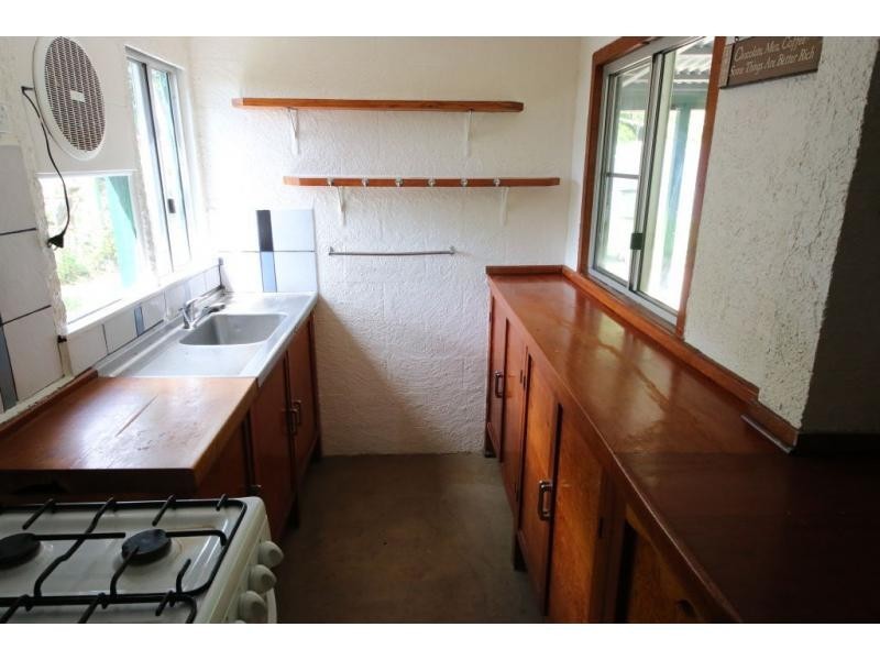 52 TOPTON Street, Alva QLD 4807