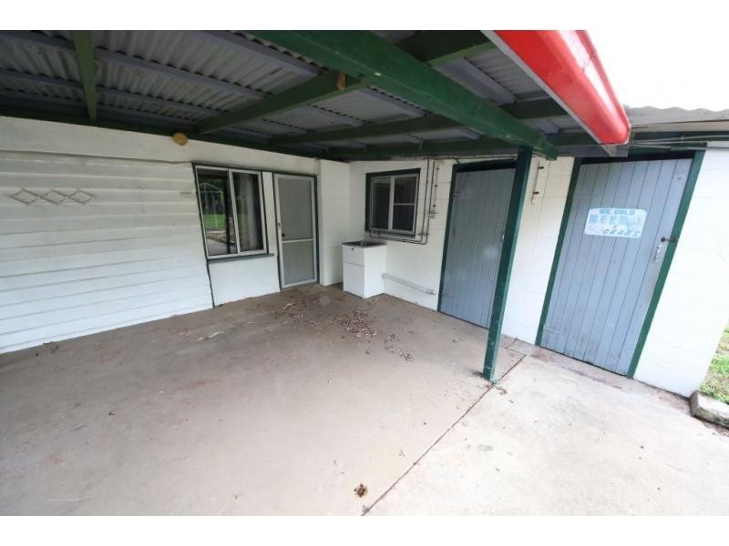 52 TOPTON Street, Alva QLD 4807