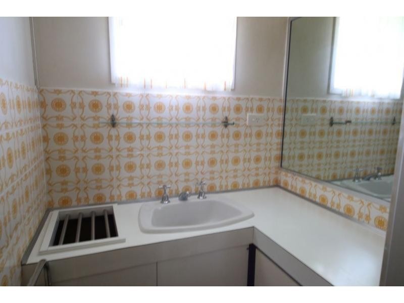 13 GOULD Place, Ayr QLD 4807