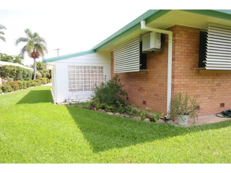 13 GOULD Place, Ayr QLD 4807