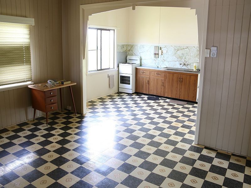 64 ELEVENTH Avenue, Home Hill QLD 4806