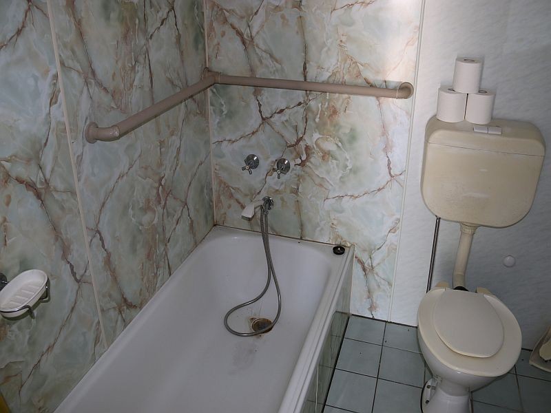 64 ELEVENTH Avenue, Home Hill QLD 4806