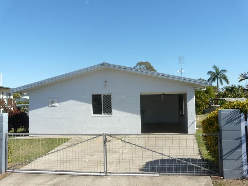 9 HAYES Street, Ayr QLD 4807