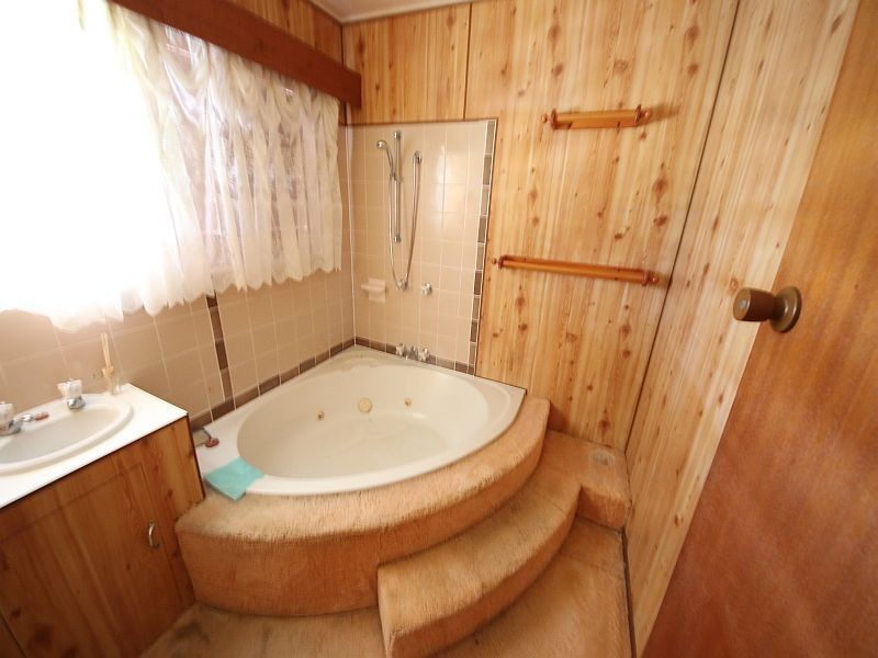 94 Gibson Street, Ayr QLD 4807