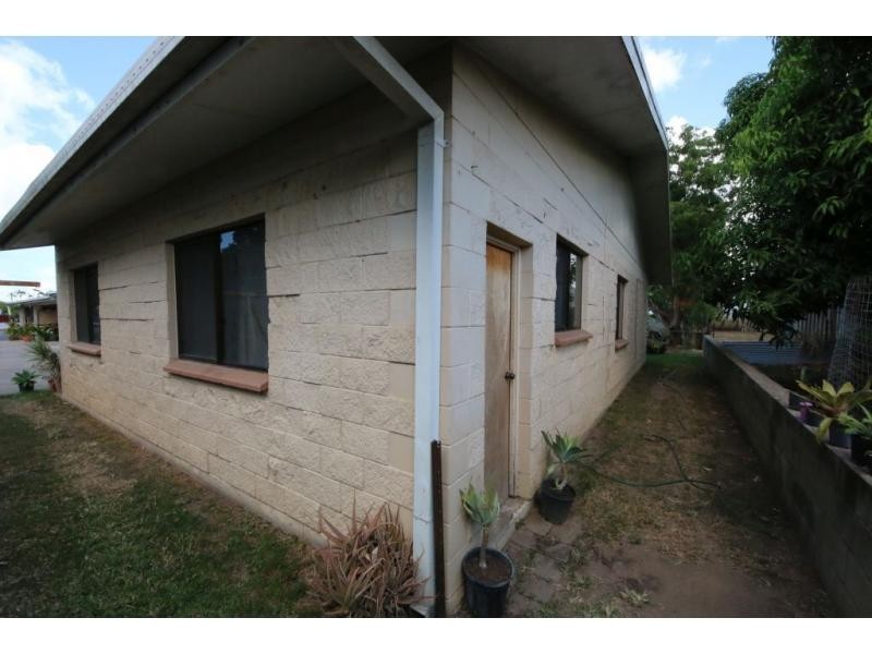 Unit 4 & 5/25 QUEEN Street, Ayr QLD 4807